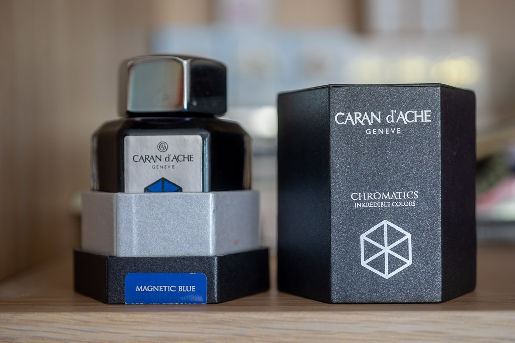 You are currently viewing Tag 36: Caran d’Ache Chromatics, Magnetic Blue